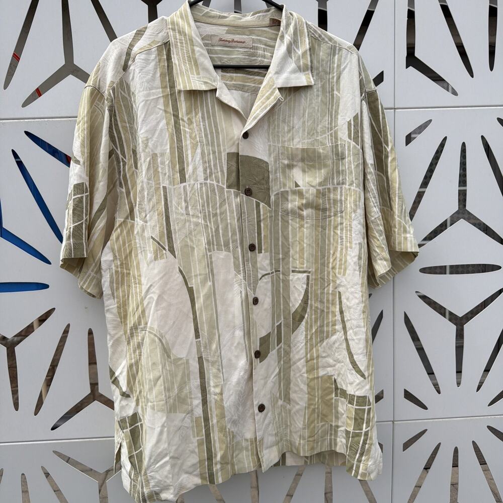 Tommy Bahama 100% Silk Short Sleeve Button Down Shirt Size XL Hawaiian Stripe